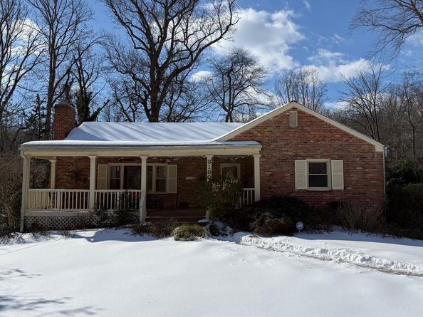 3180 Holmes Run Road, Falls Church VA 22042