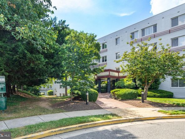 3601 5TH Street S 203, Arlington VA 22204