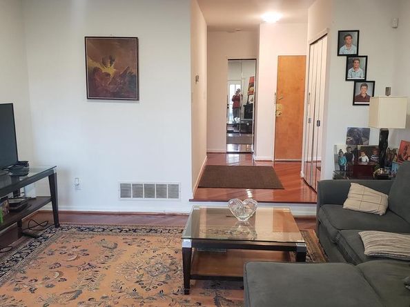 301 Byberry Road F7, Philadelphia PA 19116