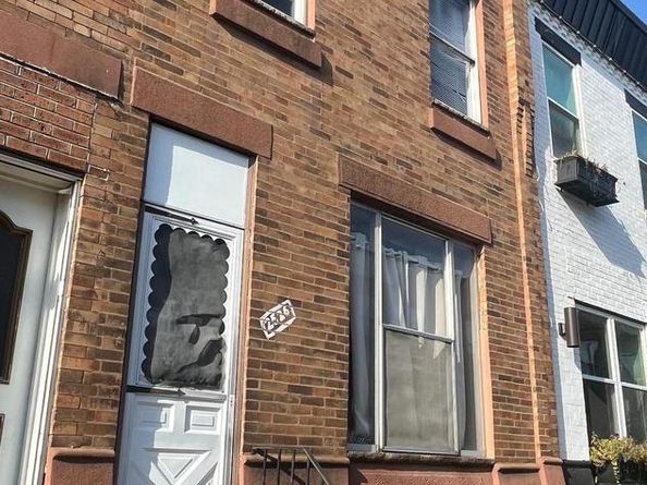 2526 S Juniper Street, Philadelphia PA 19148