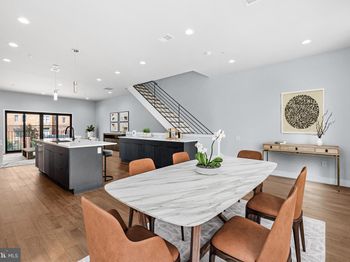 3145 W Montgomery Avenue