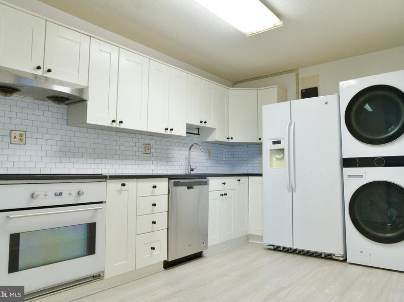 8340 Greensboro Drive 906, Mclean VA 22102