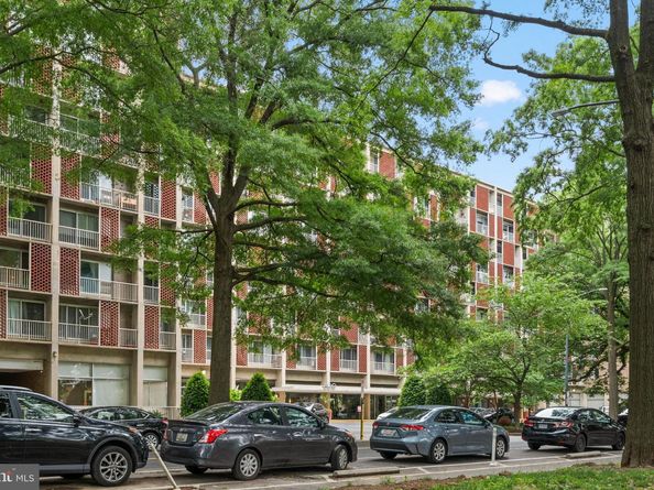 800 4TH Street SW N307, Washington DC 20024
