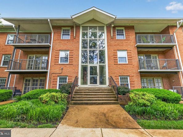 3334 Spring Lane B30, Falls Church VA 22041