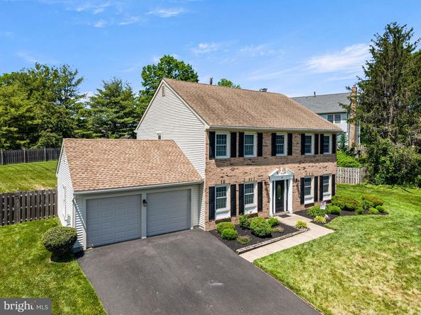 6 Goldenrod Court, Newtown PA 18940