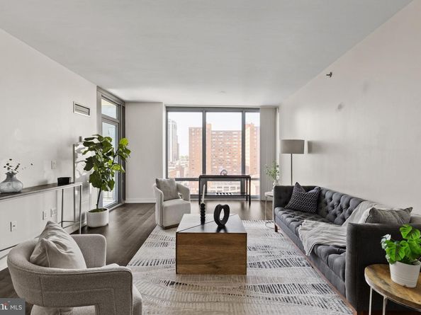 2101 Market Street 805, Philadelphia PA 19103