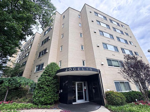 5315 Connecticut Avenue NW 310, Washington DC 20015