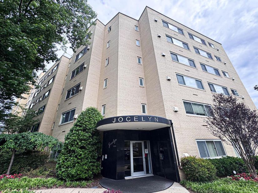 5315 Connecticut Avenue NW 310, Washington DC 20015