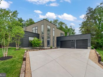 7404 Sportsman Drive