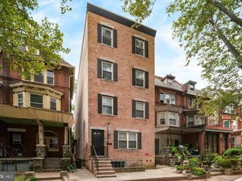5038 Spruce Street