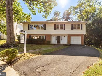 3812 N Ridgeview Road