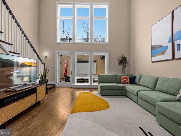 1232 4TH Street NW 1, Washington DC 20001