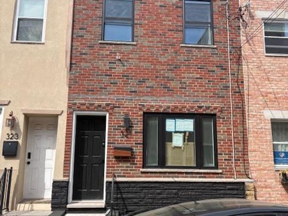 321 Emily Street, Philadelphia PA 19148