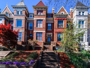 34 R Street NE