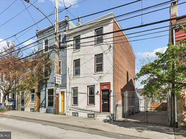 3654 Calumet Street, Philadelphia PA 19129