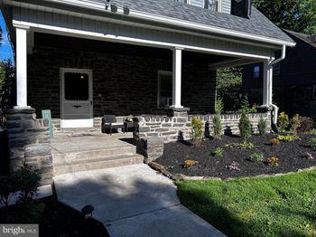 803 Grove Place