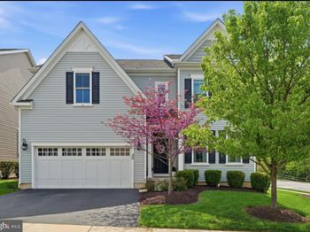 35 Dickinson Lane