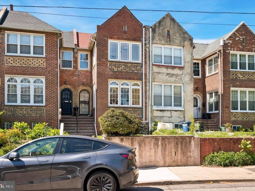 219 W Sedgwick Street, Philadelphia PA 19119