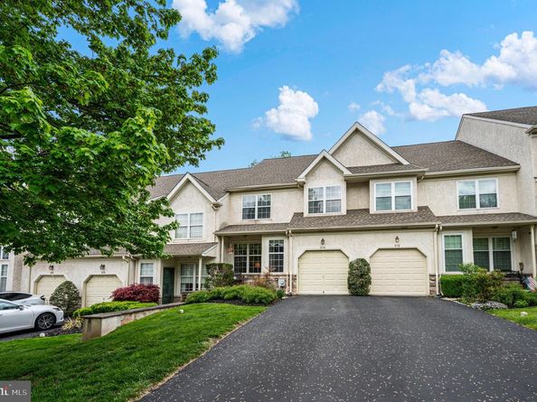 214 Brookdale Court, Dresher PA 19025