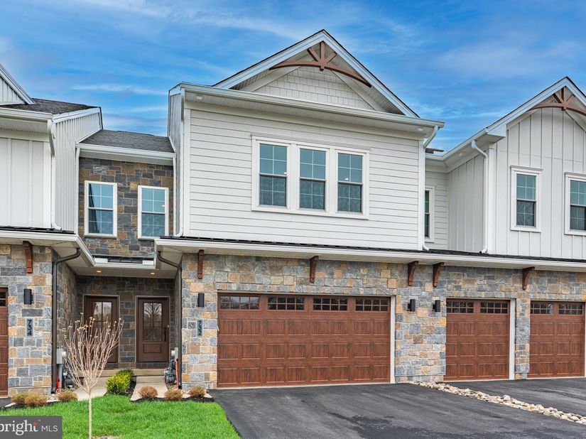732 Emory Ct, Horsham PA 19044