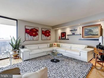 1101 S Arlington Ridge Road