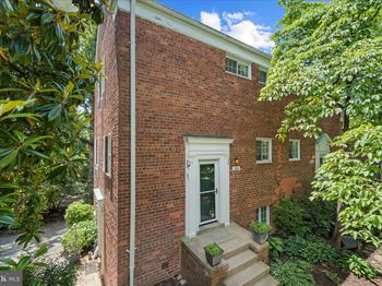 3226 Gunston Road
