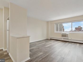 2101 Chestnut Street