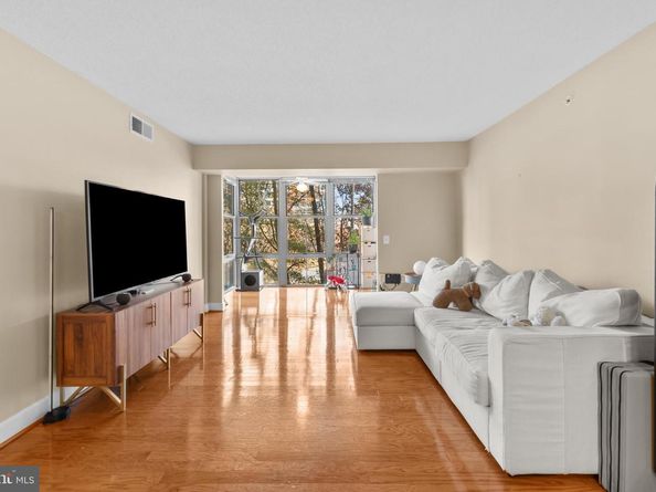 11800 Sunset Hills Road 409, Reston VA 20190