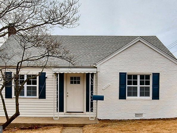 2020 S Pollard Street, Arlington VA 22204