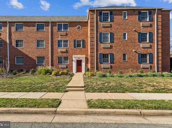 1620 W Abingdon Drive W 301, Alexandria VA 22314