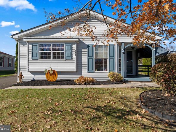 561 Spring Meadow Circle, New Hope PA 18938