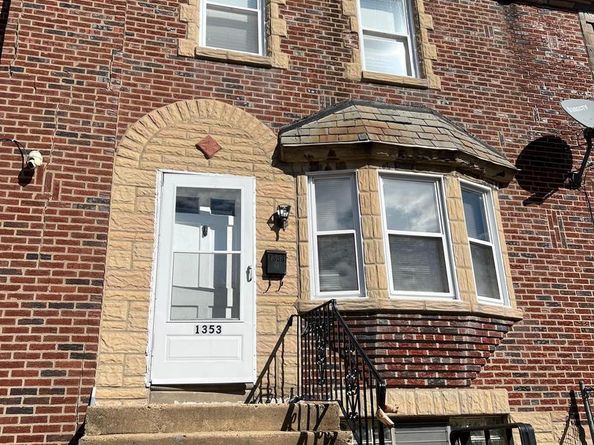 1353 Fanshawe Street, Philadelphia PA 19111