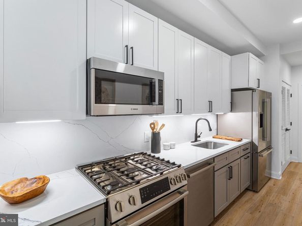 1229 King Street 201, Alexandria VA 22314