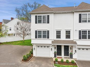 18 Stone Avenue