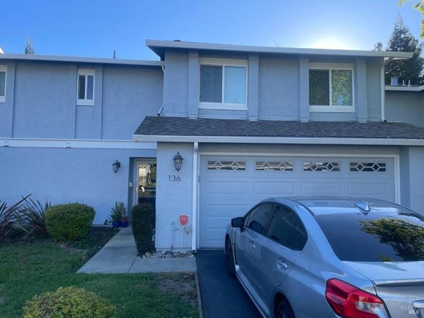 136 Fountainhead Court, Martinez CA 94553
