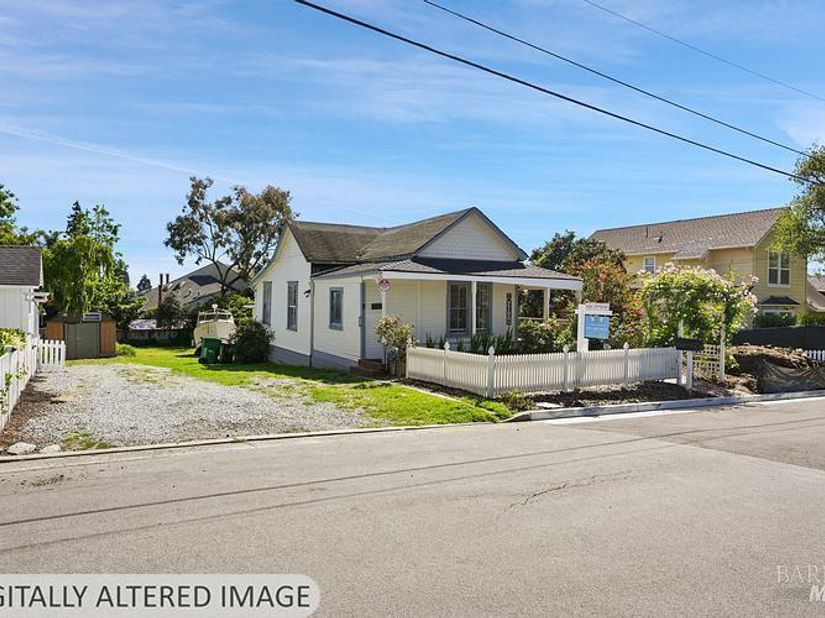 407 Pine Street, Capitola CA 95010