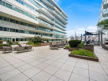 800 Avenue At Port Imperial