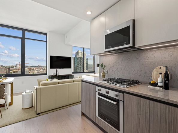 155 Bay St 1601, Jersey City NJ 07302