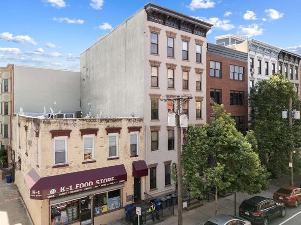 129 Willow Ave 3L, Hoboken NJ 07030