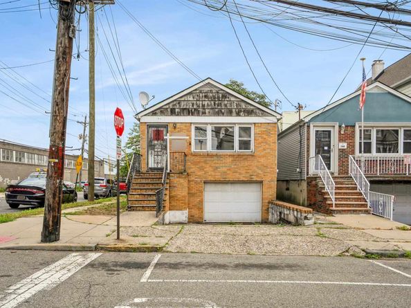 168 Humphrey Ave, Bayonne NJ 07002