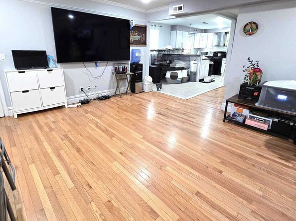 8427 Columbia Ave, North Bergen NJ 07047