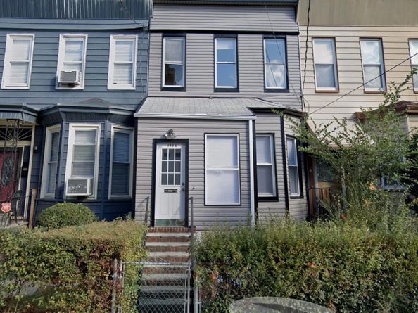 330.5 Forrest St, Jersey City NJ 07304