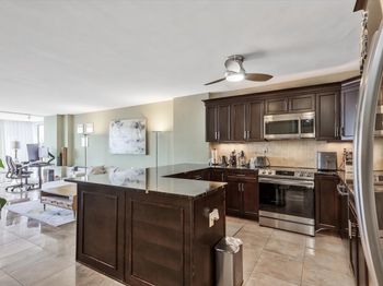 380 Mountain Rd