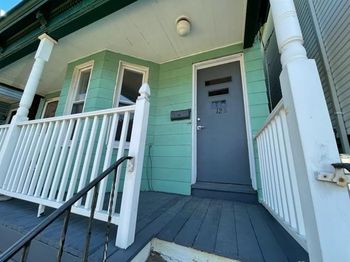 12 Van Wagenen Ave