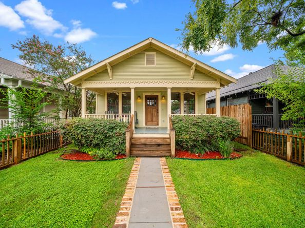 1124 Ashland Street, Houston TX 77008