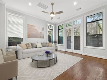 11012 Avenu Malkenu Avenue