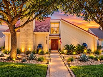 6122 Gallant Forest Drive