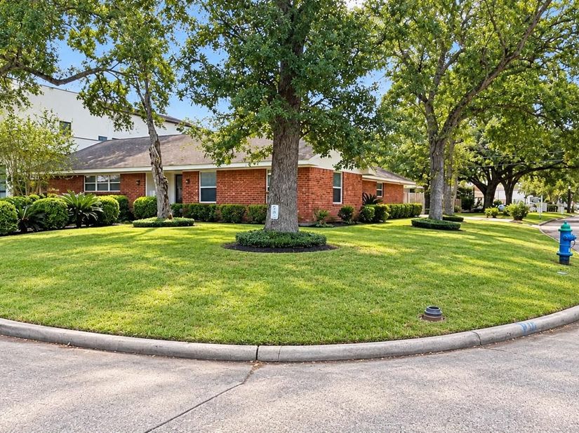3102 Newcastle Drive, Houston TX 77027