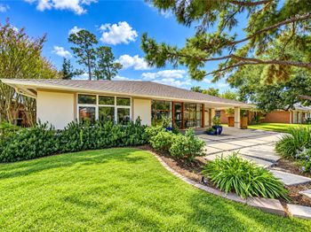 6211 Grovewood Lane
