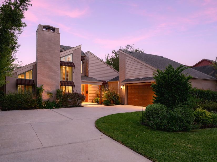 3211 Chris Drive, Houston TX 77063